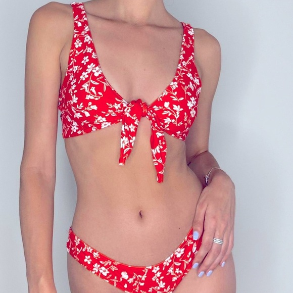 Hollister Swim Red and White Floral Print Bikini with Padded Top Size XS - Picture 2 of 8
